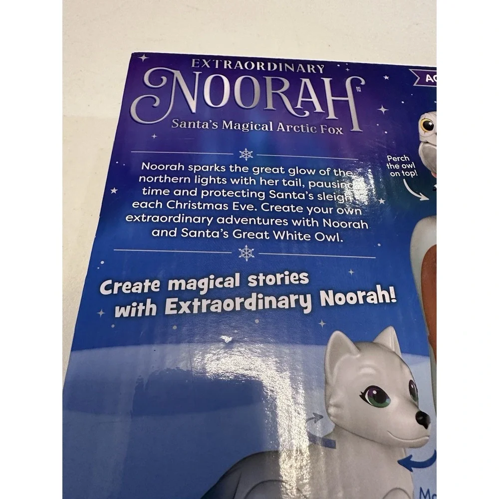 Elf On‎ The Shelf Extraordinary Noorah Santas Magical Arctic Fox Action - Set